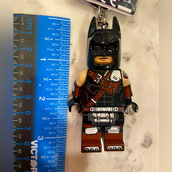 NWT. Lego Batman LED keychain/charm. Lego figure with keychain ring, with light - Picture 13 of 13